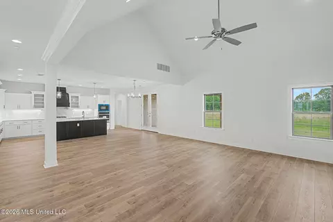 Living - 1593 Tributary Dr, Hernando, MS 38632 photo 2 of 2