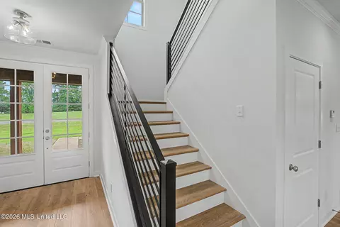 Entry Way - 1593 Tributary Dr, Hernando, MS 38632 photo 3 of 3