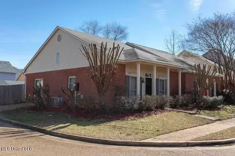Exterior - 128 N Brighton Dr, Jackson, MS 39211 photo 2 of 3