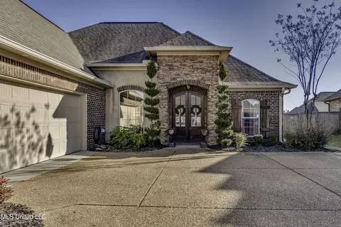 Exterior - 307 Emerald Way, Brandon, MS 39047 photo 2 of 12