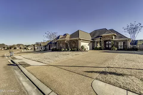 Exterior - 307 Emerald Way, Brandon, MS 39047 photo 3 of 12