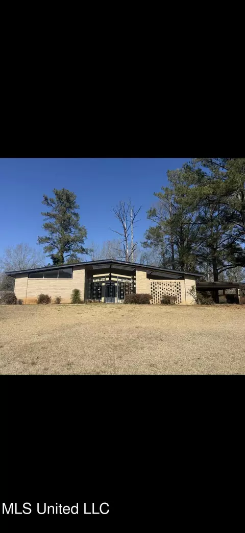 1268 Cooper Rd, Jackson, MS 39212