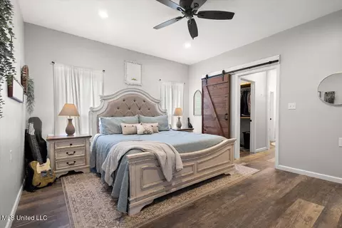 Bedroom - 128 Oak Tree Ln, Brandon, MS 39042 photo 1 of 5