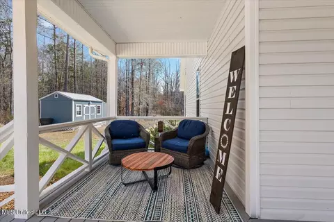 Exterior - 128 Oak Tree Ln, Brandon, MS 39042 photo 6 of 14