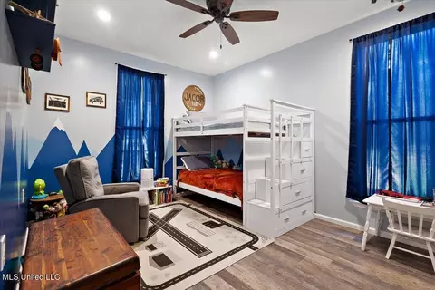 Bedroom - 128 Oak Tree Ln, Brandon, MS 39042 photo 4 of 5
