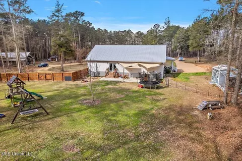Exterior - 128 Oak Tree Ln, Brandon, MS 39042 photo 14 of 14
