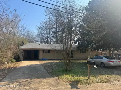 3612 Sykes Park Dr, Jackson, MS 39212