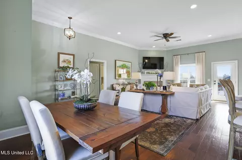 Dining - 116 Kaden Ln, Canton, MS 39046 photo 2 of 3