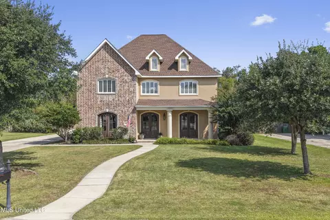 6305 Silverleaf Dr, Ocean Springs, MS 39564