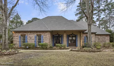 604 Abbots Ln, Ridgeland, MS 39157