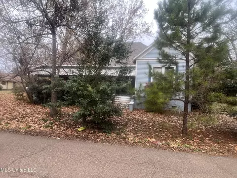 320 Georgia Ave, Brookhaven, MS 39601