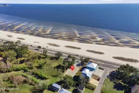 610 E Beach Blvd, Long Beach, MS 39560 photo 6
