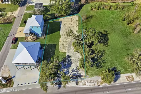 610 E Beach Blvd, Long Beach, MS 39560 photo 9