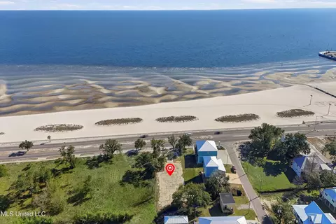 610 E Beach Blvd, Long Beach, MS 39560 photo 7