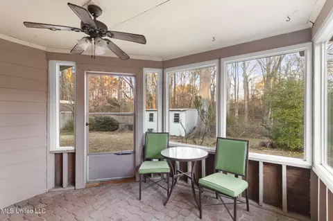 Exterior - 102 Sunline Dr, Brandon, MS 39042 photo 6 of 11
