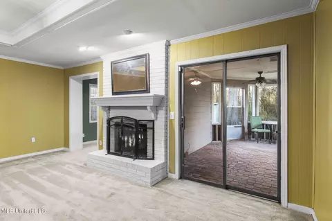 Living - 102 Sunline Dr, Brandon, MS 39042 photo 3 of 3