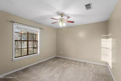 Bedroom - 102 Sunline Dr, Brandon, MS 39042 photo 5 of 6