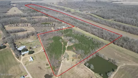 165 Mitchell Rd, Jonesville, LA 71343