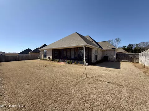Exterior - 245 Falls Xing, Madison, MS 39110 photo 10 of 14