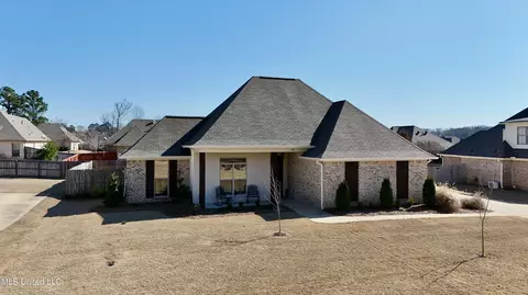 Exterior - 245 Falls Xing, Madison, MS 39110 photo 2 of 14