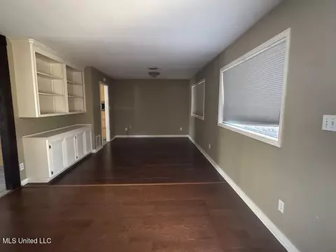 235 Pimlico Pl, Jackson, MS 39211