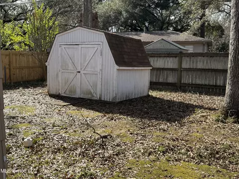 Exterior - 235 Pimlico Pl, Jackson, MS 39211 photo 2 of 3