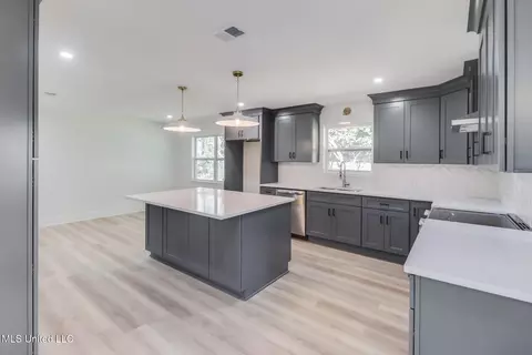 6828 Hilo St, Diamondhead, MS 39525 photo 9