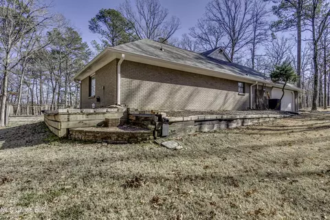 Exterior - 110 Meadowview Dr, Brandon, MS 39047 photo 15 of 16