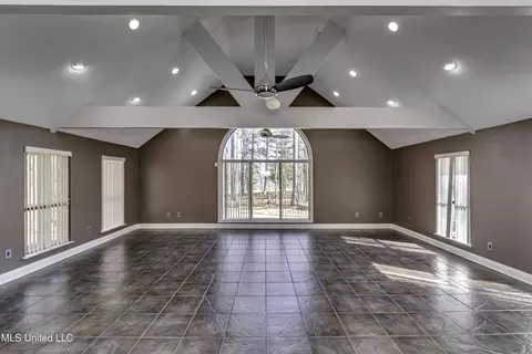 Living - 110 Meadowview Dr, Brandon, MS 39047 photo 6 of 7