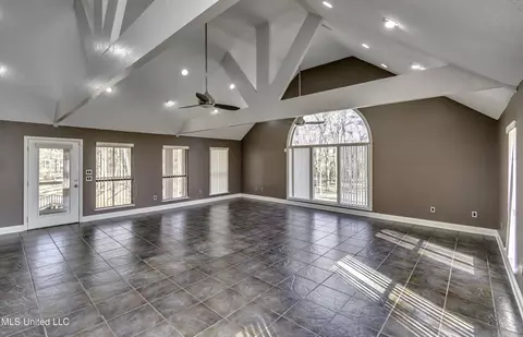 Living - 110 Meadowview Dr, Brandon, MS 39047 photo 7 of 7