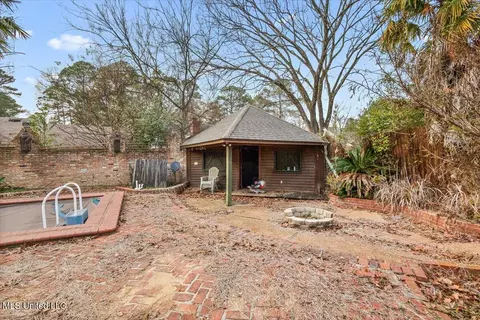 Exterior - 4545 Meadowhill Dr, Jackson, MS 39206 photo 4 of 5