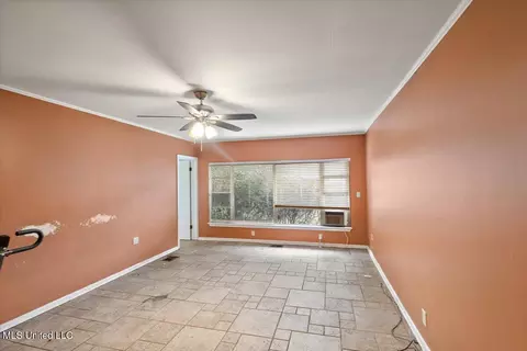 Living - 4545 Meadowhill Dr, Jackson, MS 39206 photo 1 of 2
