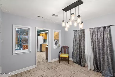 Dining - 4545 Meadowhill Dr, Jackson, MS 39206 photo 1 of 1