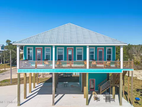 601 E Beach Blvd, Long Beach, MS 39560