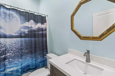 Bath - 601 E Beach Blvd, Long Beach, MS 39560 photo 1 of 4