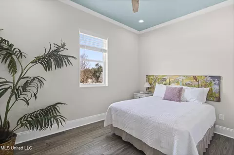 Bedroom - 601 E Beach Blvd, Long Beach, MS 39560 photo 1 of 8