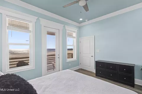 Bedroom - 601 E Beach Blvd, Long Beach, MS 39560 photo 6 of 8