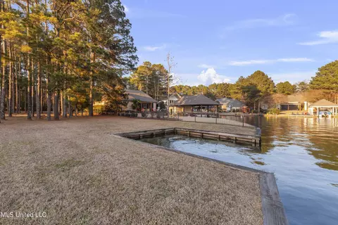 155 Pembroke Cir, Madison, MS 39110 photo 9