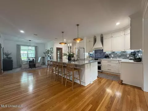 Kitchen - 982 S Church St, Brookhaven, MS 39601 photo 3 of 8