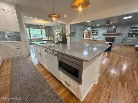 Kitchen - 982 S Church St, Brookhaven, MS 39601 photo 7 of 8