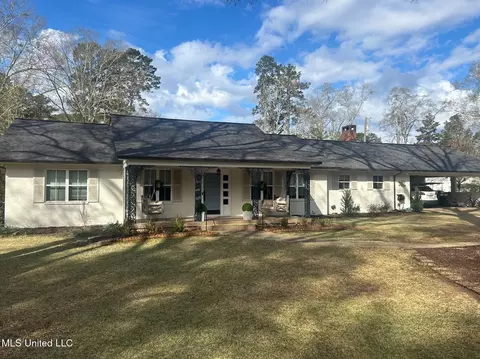 Exterior - 982 S Church St, Brookhaven, MS 39601 photo 9 of 9