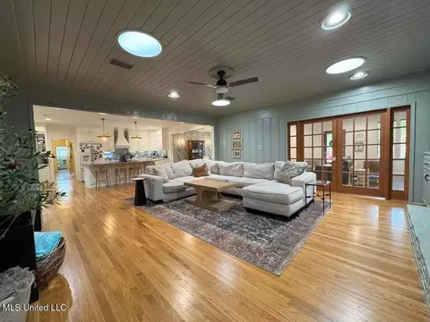 Other - 982 S Church St, Brookhaven, MS 39601 photo 4 of 18