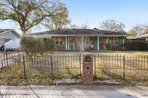 118 James Dr, Gulfport, MS 39503