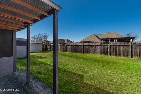 Exterior - 412 Rolling Hills Cir, Brandon, MS 39042 photo 15 of 16
