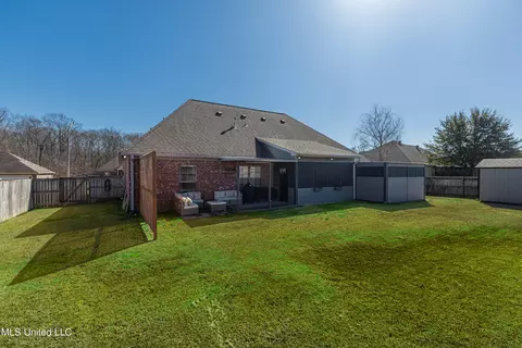 Exterior - 412 Rolling Hills Cir, Brandon, MS 39042 photo 12 of 16