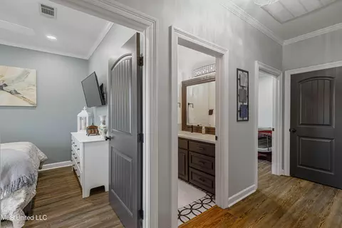 Entry Way - 412 Rolling Hills Cir, Brandon, MS 39042 photo 7 of 7