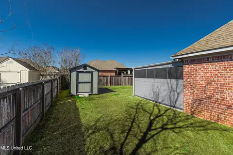 Exterior - 412 Rolling Hills Cir, Brandon, MS 39042 photo 14 of 16