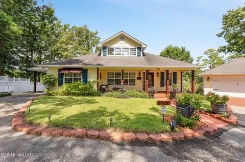 1701 Lucina Cv, Gautier, MS 39553