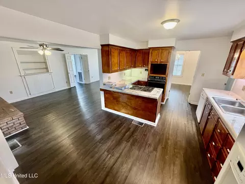 Kitchen - 22780 County Road 511, Sidon, MS 38954 photo 2 of 2