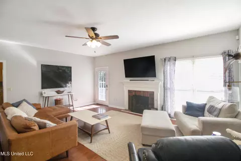 2021 Cherokee Dr, Jackson, MS 39211 photo 8